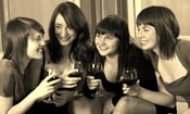 women-drinking-wine-101118-02